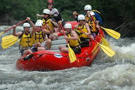 Staying Safe While Whitewater Rafting This Season